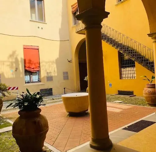 San Felice Studio شقة بولونيا